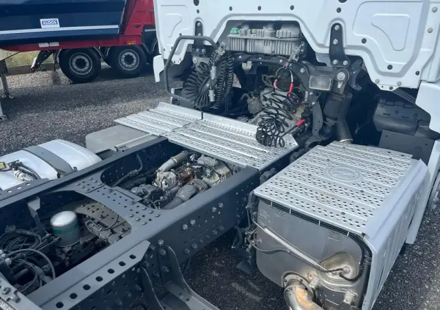 MERCEDES-BENZ ACTROS 1846 / RETARDER / STANDARD / SPROWADZONY 