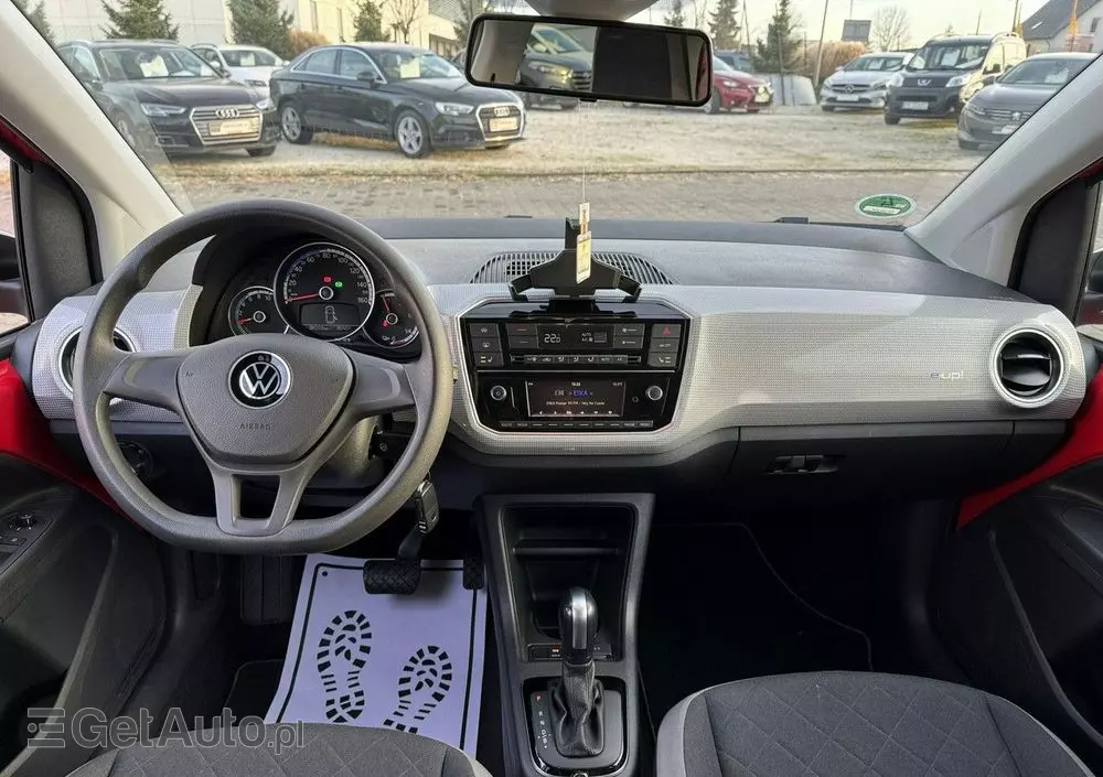 VOLKSWAGEN Up! E-up Style