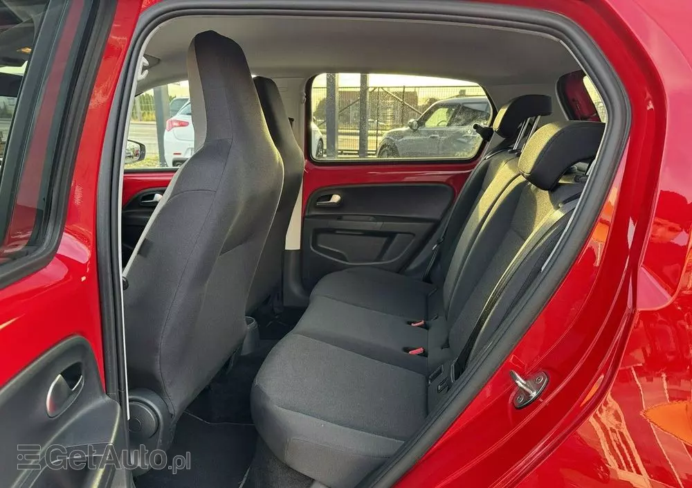 VOLKSWAGEN Up! E-up Style