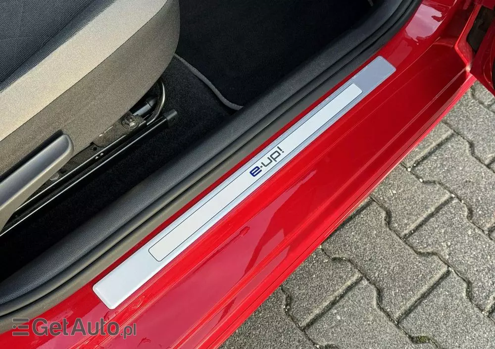 VOLKSWAGEN Up! E-up Style