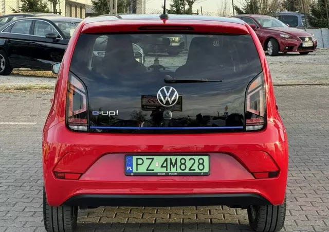 VOLKSWAGEN Up! E-up Style