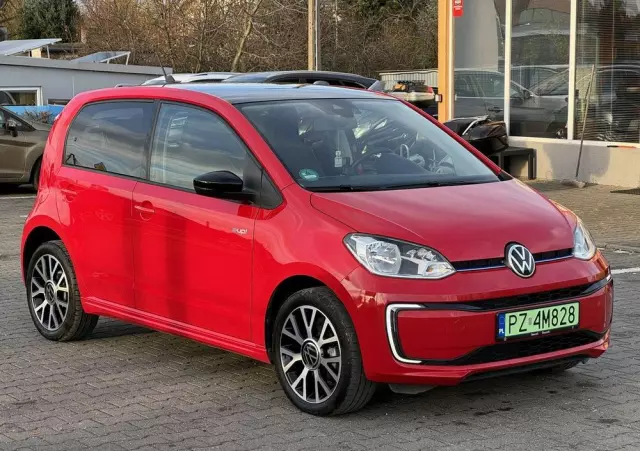 VOLKSWAGEN Up! E-up Style