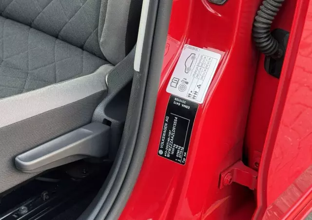 VOLKSWAGEN Up! E-up Style