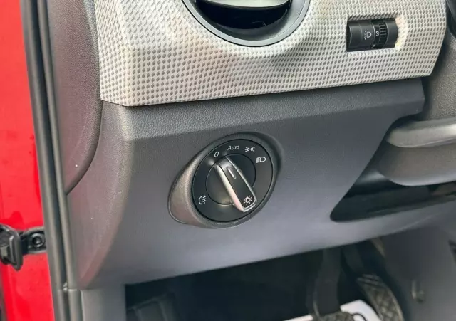 VOLKSWAGEN Up! E-up Style