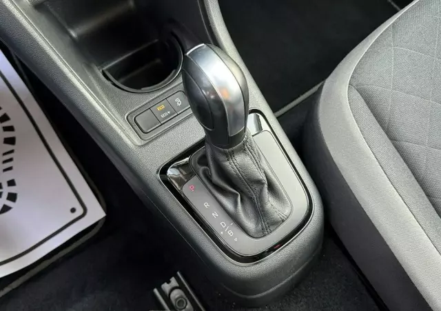 VOLKSWAGEN Up! E-up Style