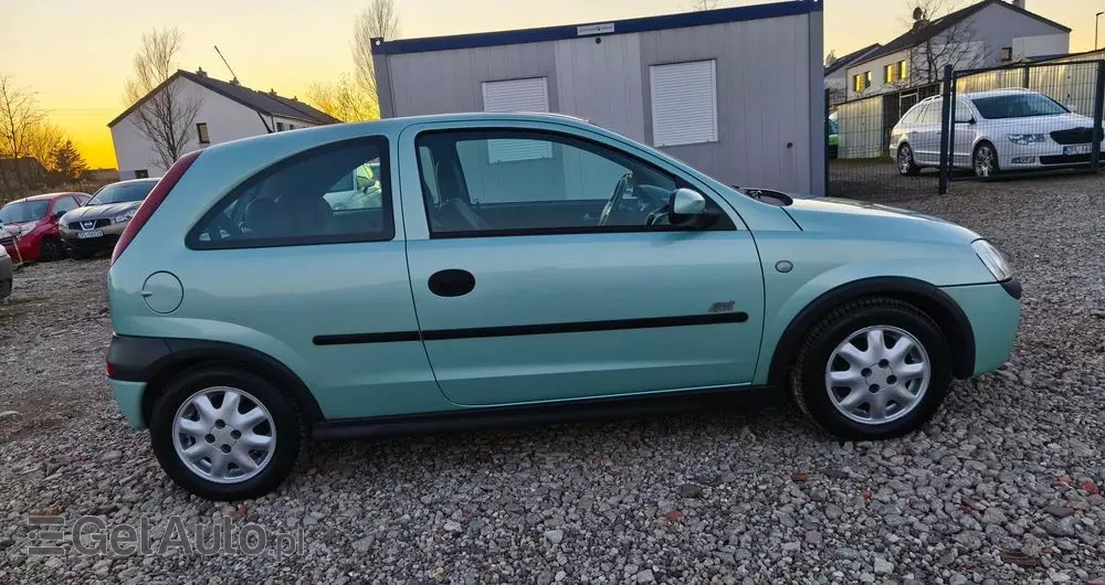 OPEL Corsa 1.2 16V Sport