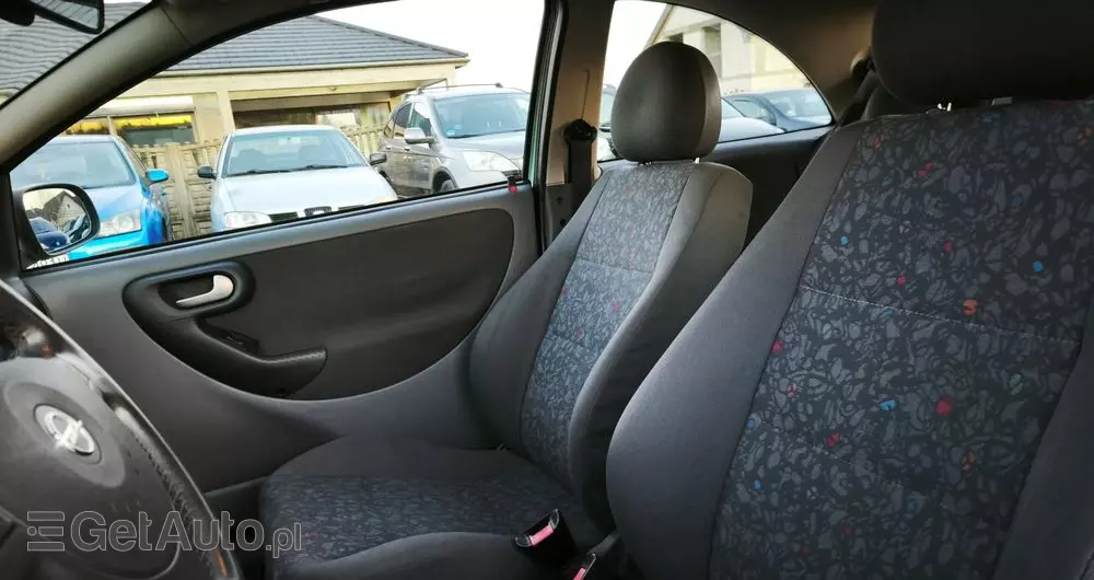 OPEL Corsa 1.2 16V Sport