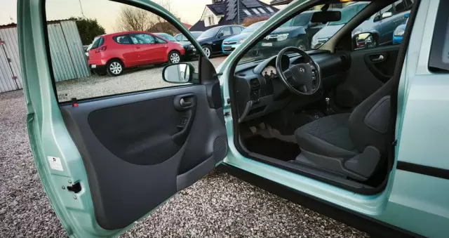 OPEL Corsa 1.2 16V Sport