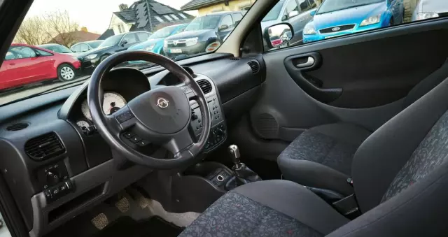 OPEL Corsa 1.2 16V Sport
