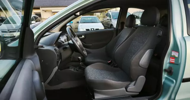 OPEL Corsa 1.2 16V Sport