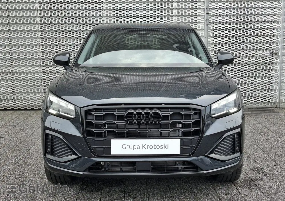 AUDI Q2 