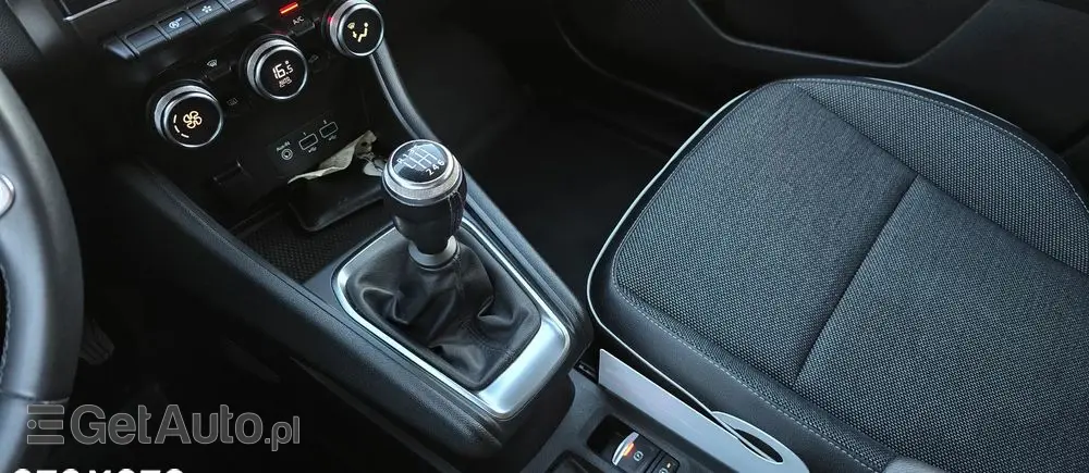 RENAULT Captur BLUE dCi 115 INTENS