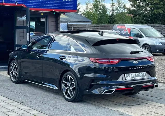 KIA ProCeed 1.5 T-GDI DCT7 OPF GT LINE