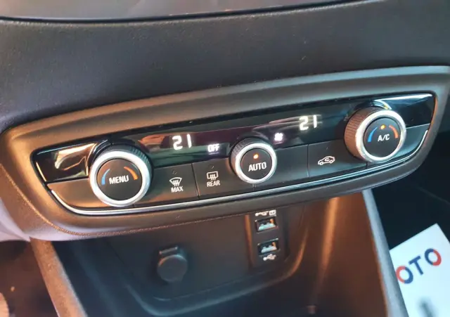 OPEL Crossland X 1.5 Start/Stop Automatik Ultimate