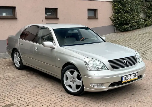 LEXUS LS 