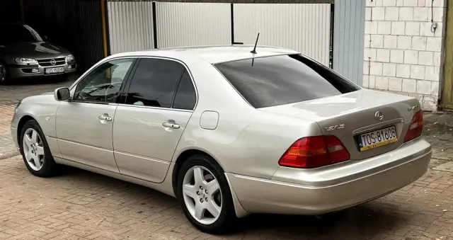 LEXUS LS 