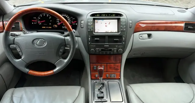 LEXUS LS 