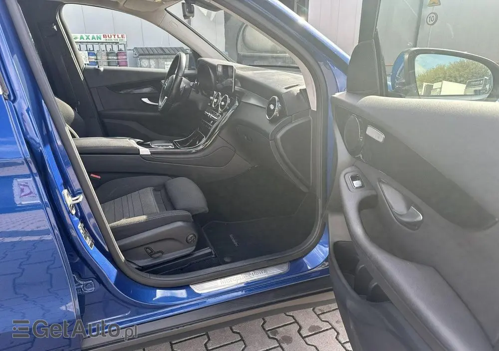 MERCEDES-BENZ GLC 