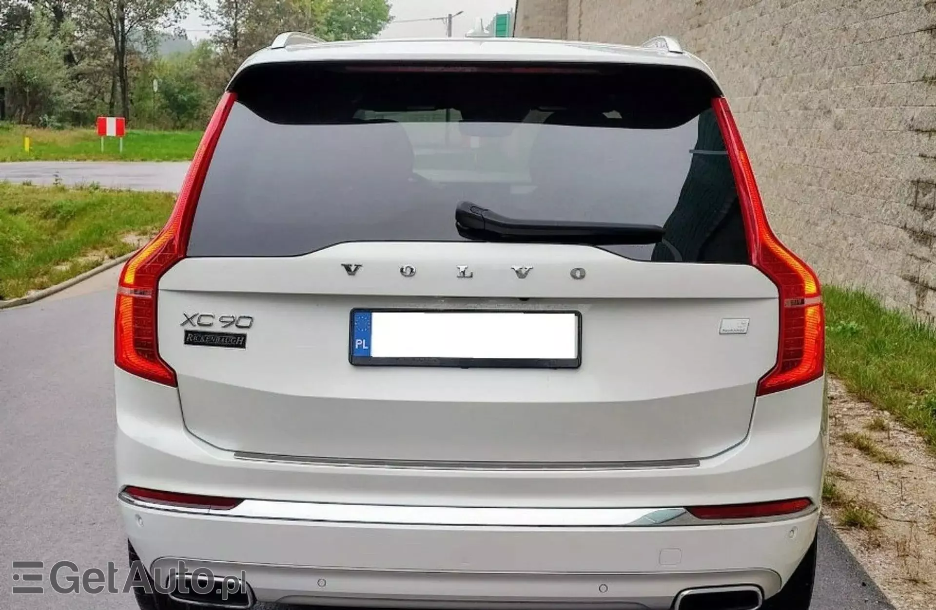 VOLVO XC90 
