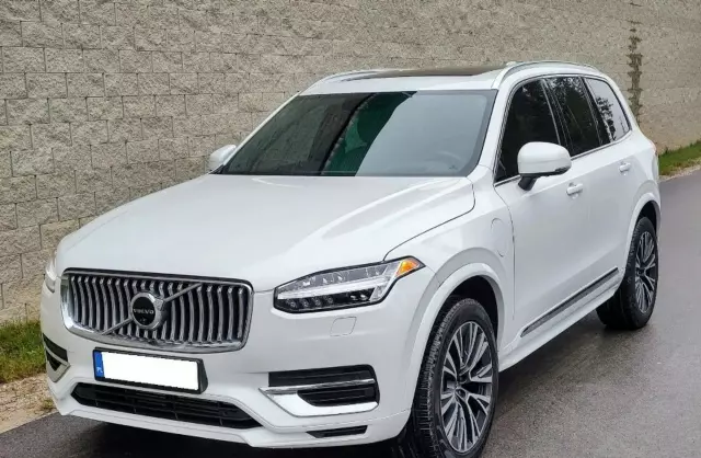 VOLVO XC90 