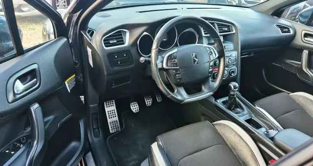 CITROËN DS4 1.6 VTi SoChic