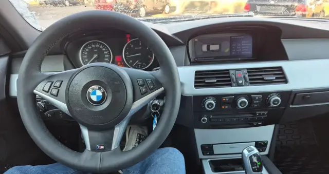 BMW Seria 5 530d Sport-Aut Edition Exclusive