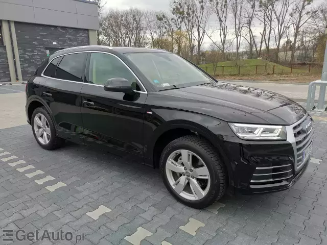 AUDI Q5 45 TFSI Sport AWD S tronic