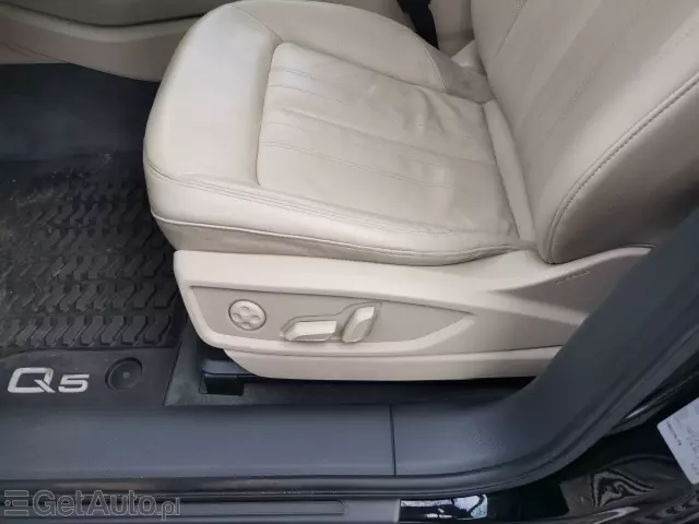 AUDI Q5 45 TFSI Sport AWD S tronic