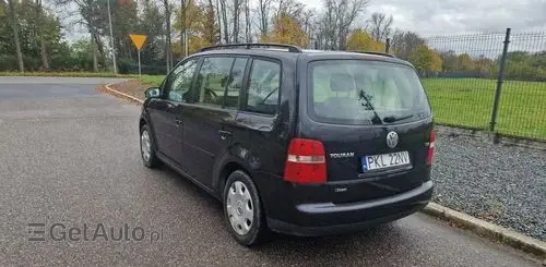 VOLKSWAGEN Touran 