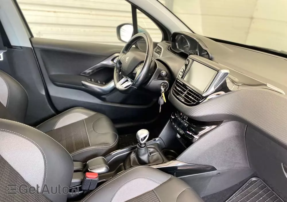 PEUGEOT 2008 1.5 BlueHDi Signature