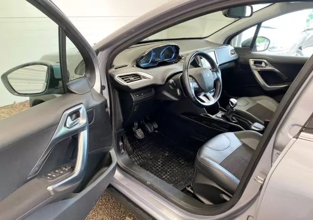 PEUGEOT 2008 1.5 BlueHDi Signature