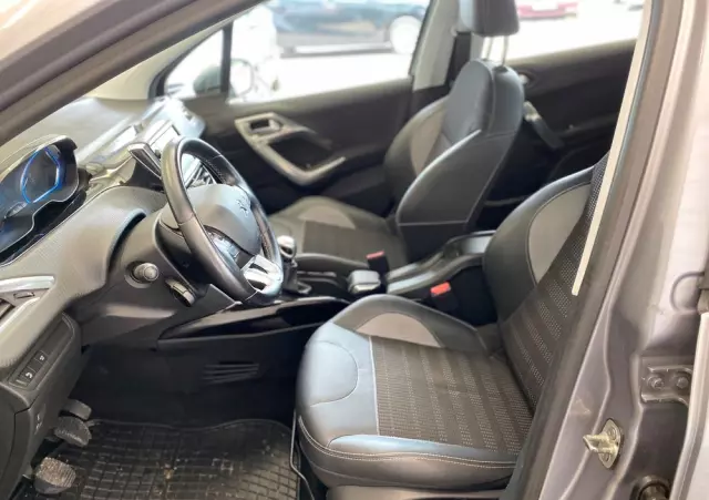 PEUGEOT 2008 1.5 BlueHDi Signature