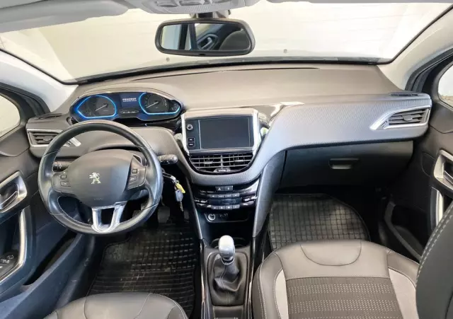 PEUGEOT 2008 1.5 BlueHDi Signature