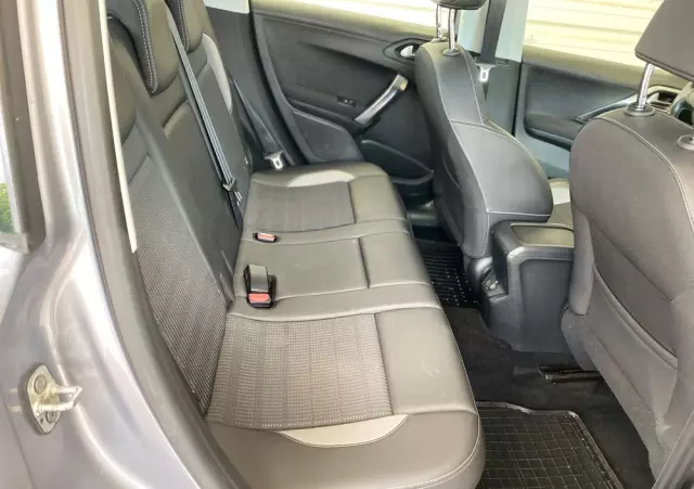 PEUGEOT 2008 1.5 BlueHDi Signature