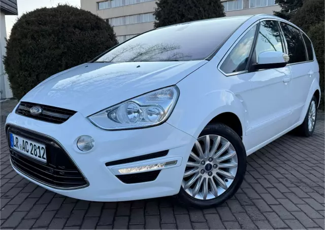 FORD S-Max Titanium