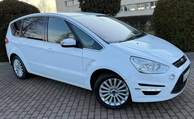 FORD S-Max Titanium