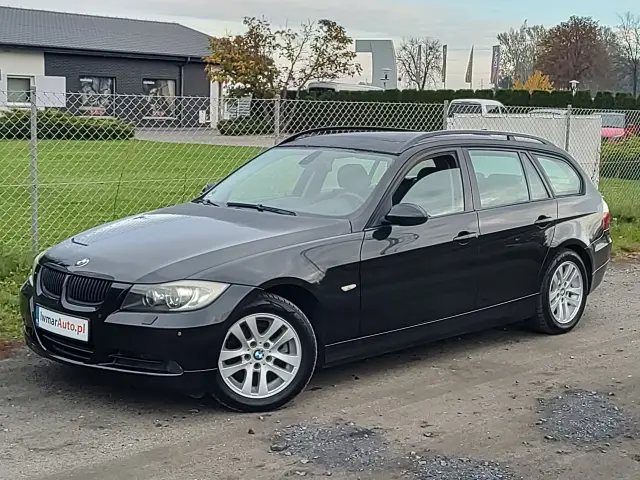 BMW Seria 3 320i
