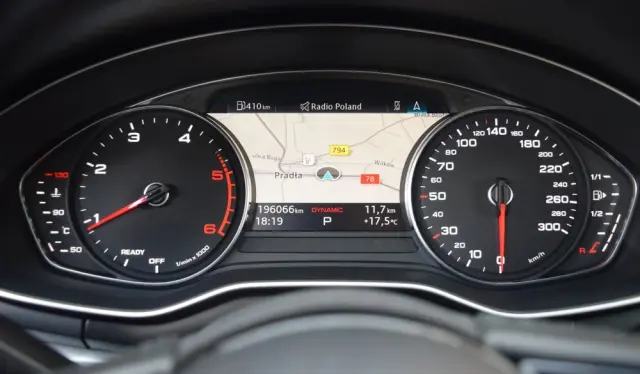 AUDI A4 Avant 40 TDI quattro S tronic