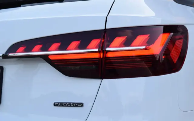 AUDI A4 Avant 40 TDI quattro S tronic