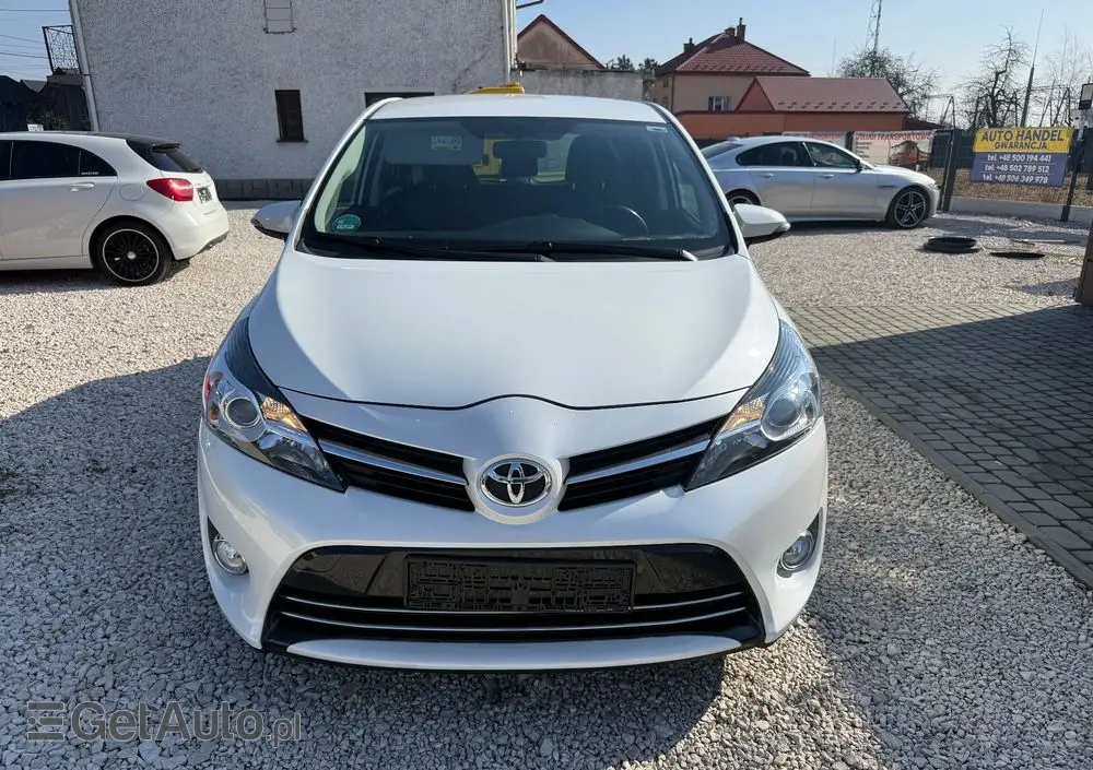TOYOTA Verso 1.8 5-Sitzer Executive