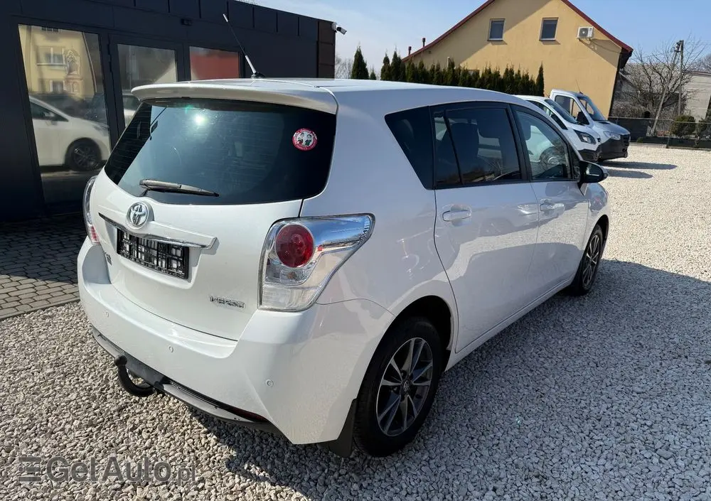 TOYOTA Verso 1.8 5-Sitzer Executive