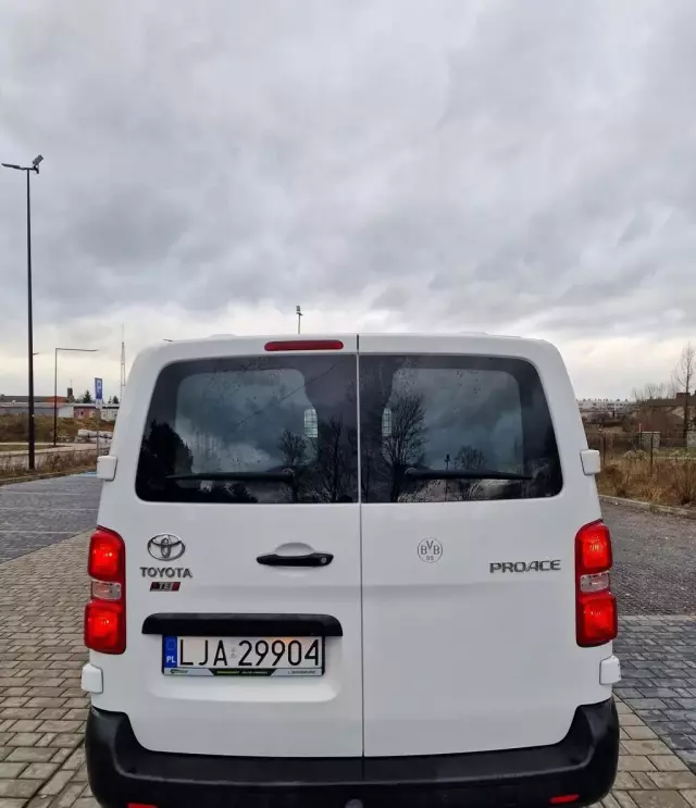 TOYOTA Proace 