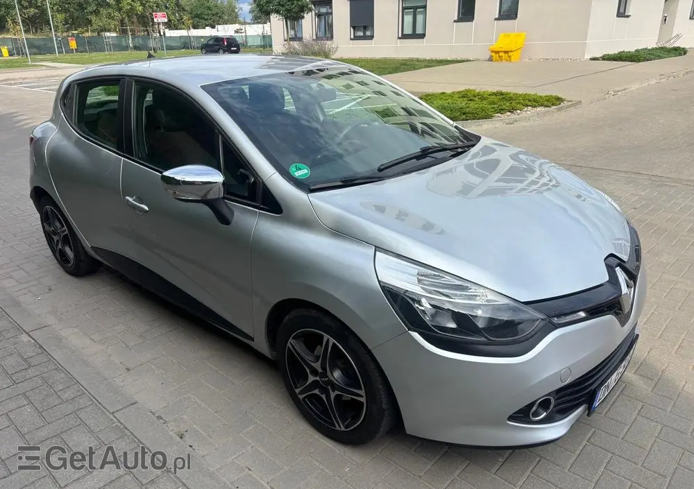 RENAULT Clio TCe 90 Paris