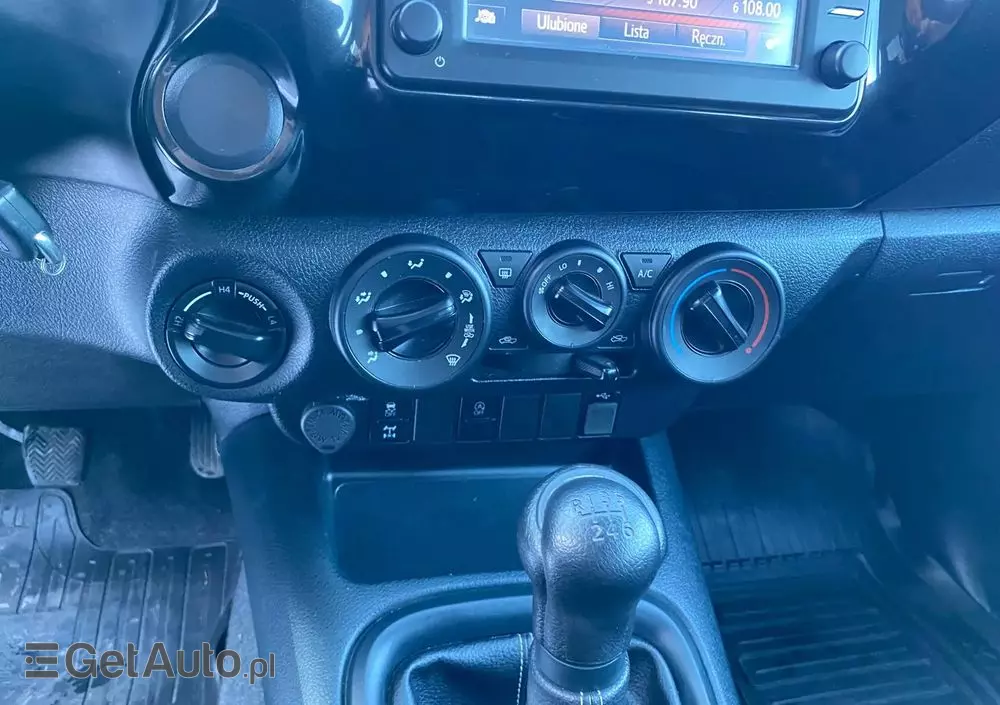 TOYOTA Hilux 2.4 D-4D Extra Cab DLX 4x4