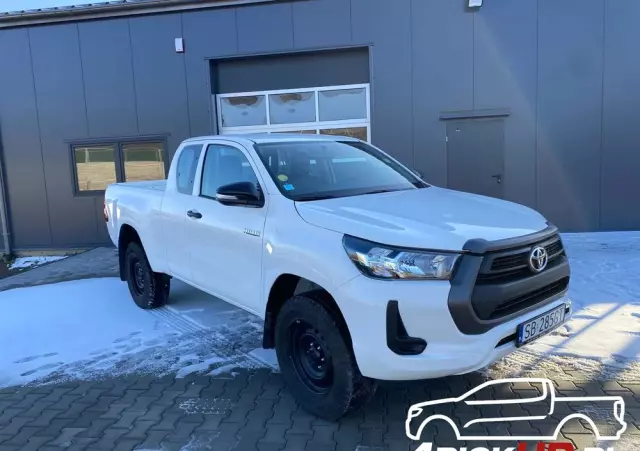 TOYOTA Hilux 2.4 D-4D Extra Cab DLX 4x4