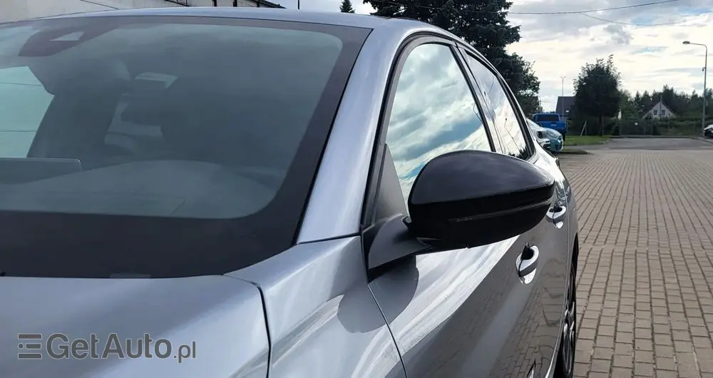 PEUGEOT 208 1.2 mHEV Allure