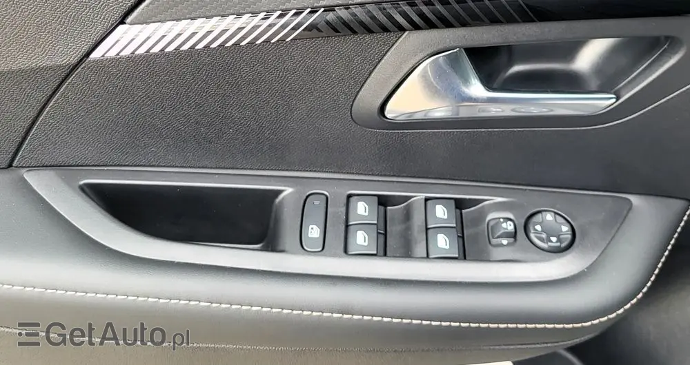 PEUGEOT 208 1.2 mHEV Allure