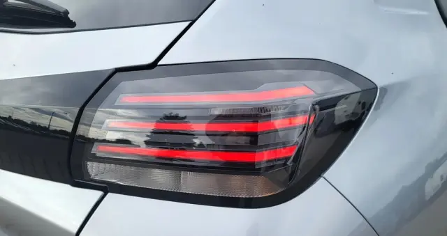 PEUGEOT 208 1.2 mHEV Allure