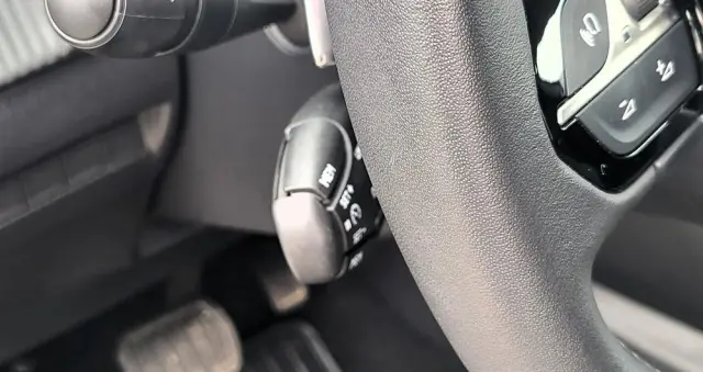 PEUGEOT 208 1.2 mHEV Allure