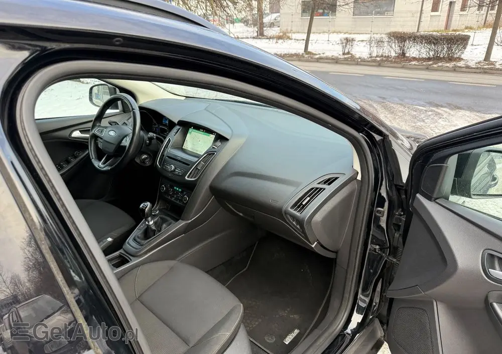 FORD Focus 1.0 EcoBoost Start-Stopp-System COOL&CONNECT